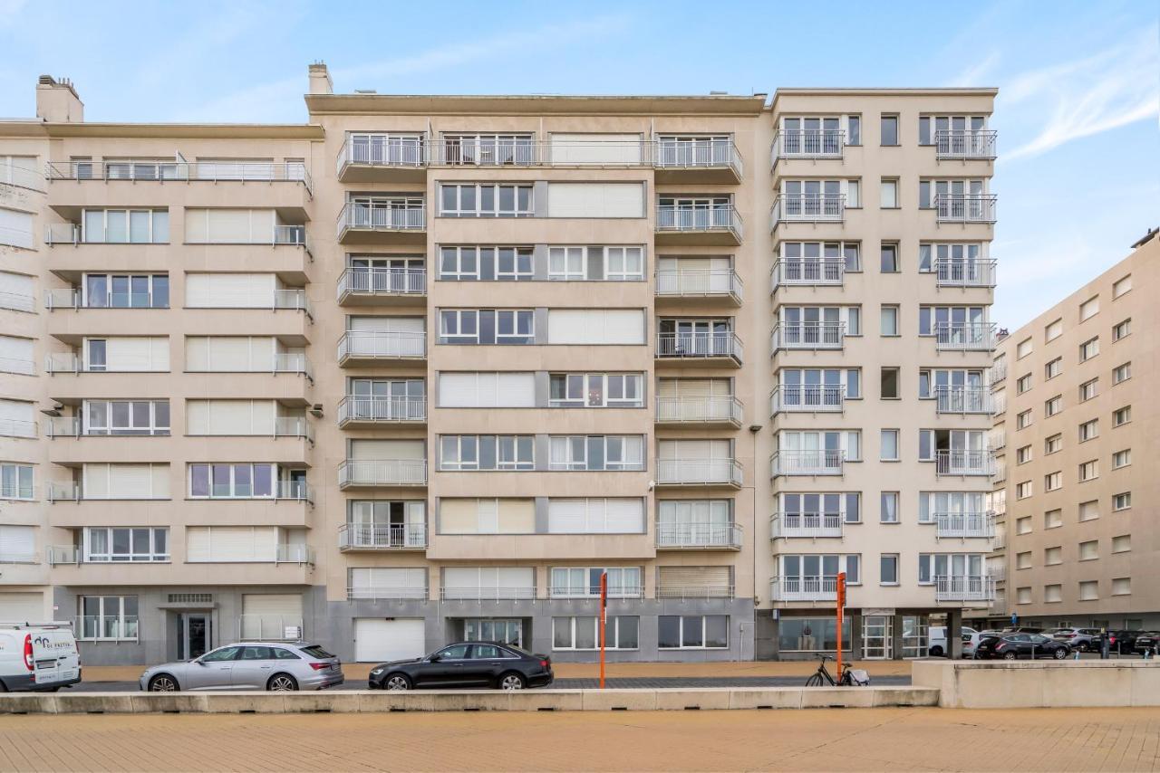 Апартаменты Zonnig Familie App Op Zeedijk Met Zeezicht Voor 6P Остенде Экстерьер фото